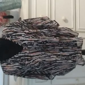 Multicolor top, size L by Quintessential